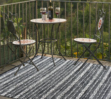 Ivory & Black 'Miracle' Striped Indoor / Outdoor PET Rug